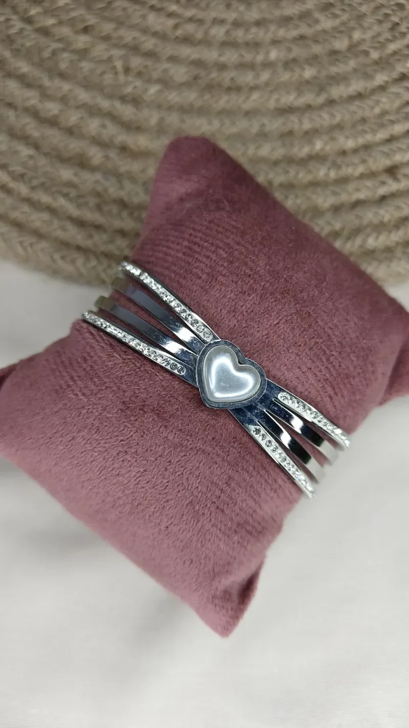 Pearl Heart Bracelet - Image 2