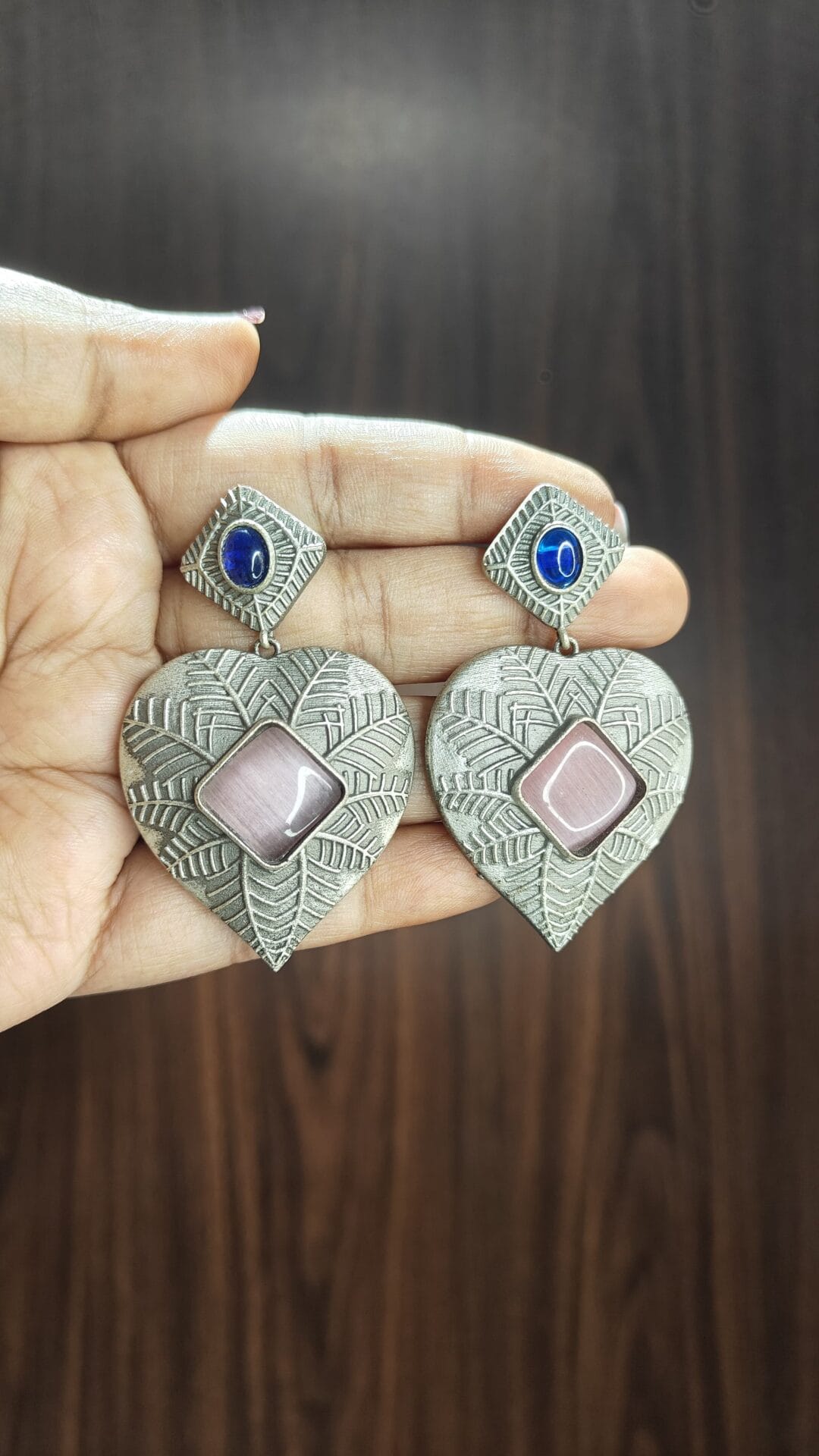 Antique Silver Mauve Heart Drops - Image 2
