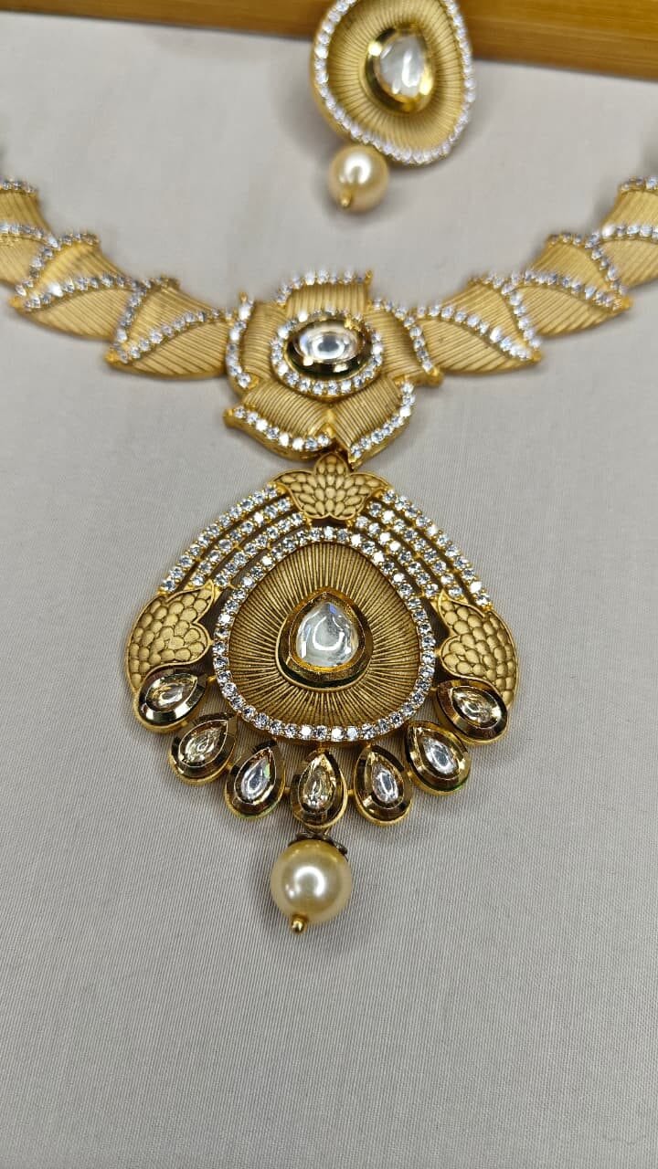 Padmita Kundan Set - Image 4