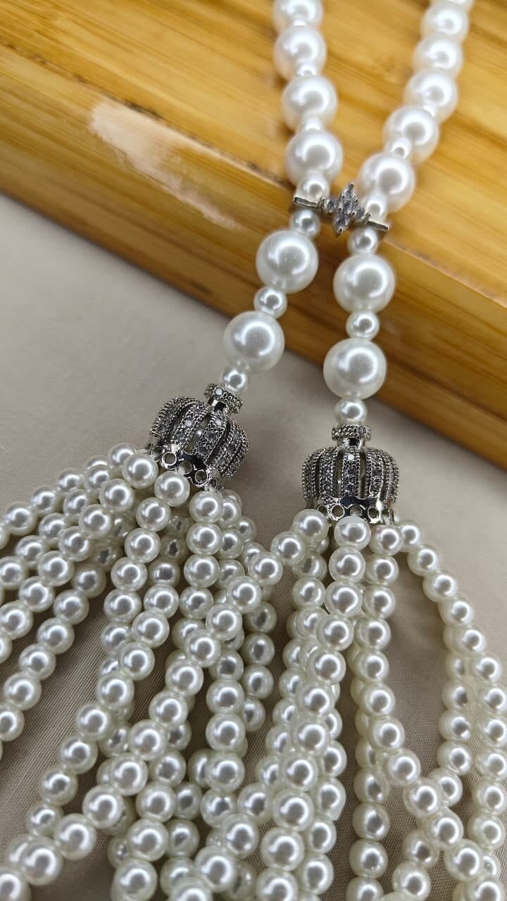 Shweta Pearl Long Statement Mala - Image 4