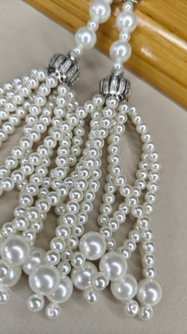 Shweta Pearl Long Statement Mala - Image 2