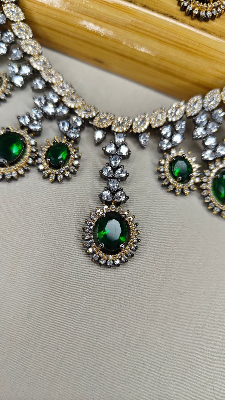 Emerald Victorian Necklace - Image 5