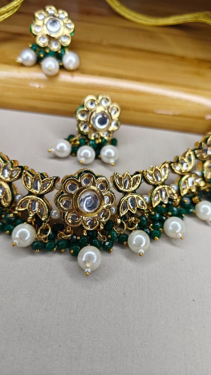 Advika Kundan Pearl Choker Set - Image 5