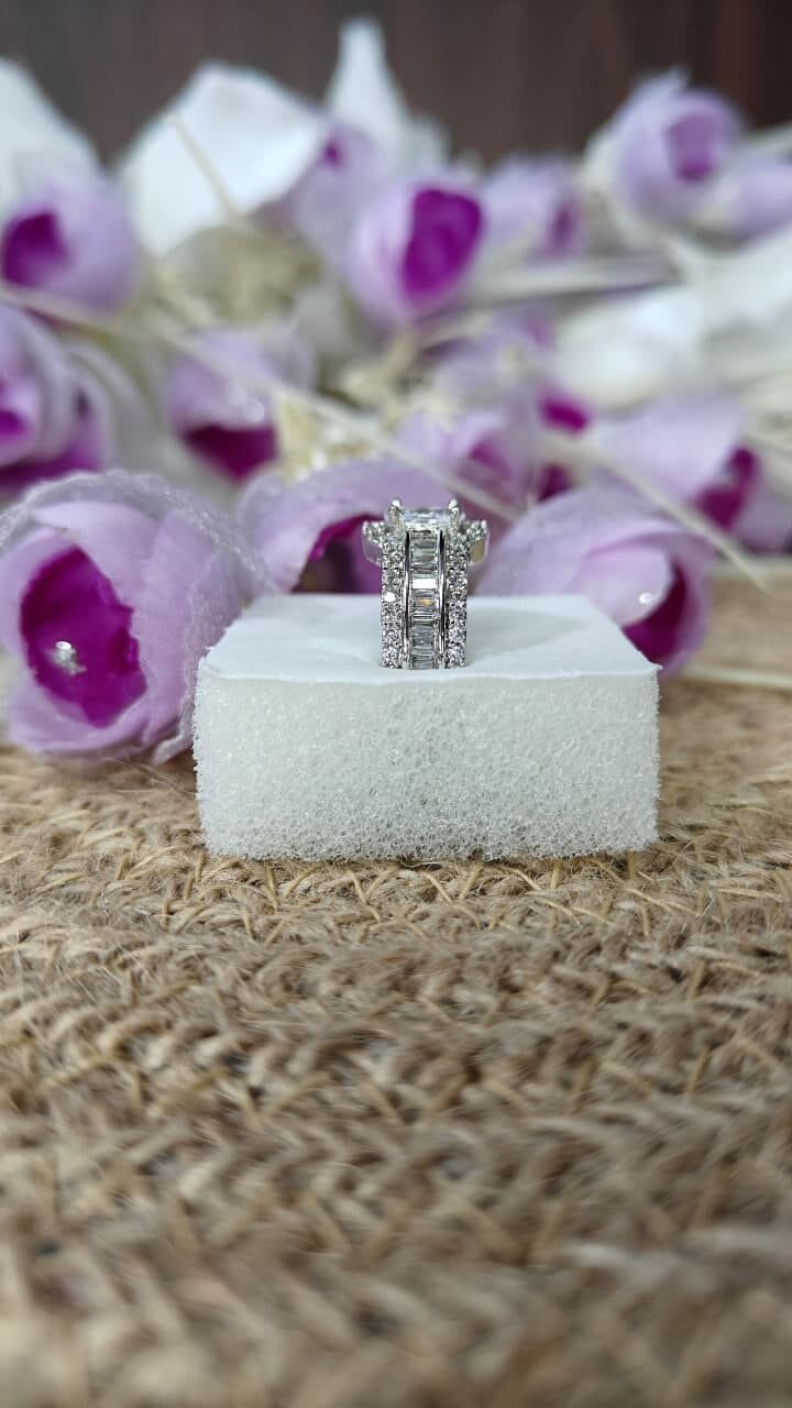 Oval Baguette Ring – White - Image 2