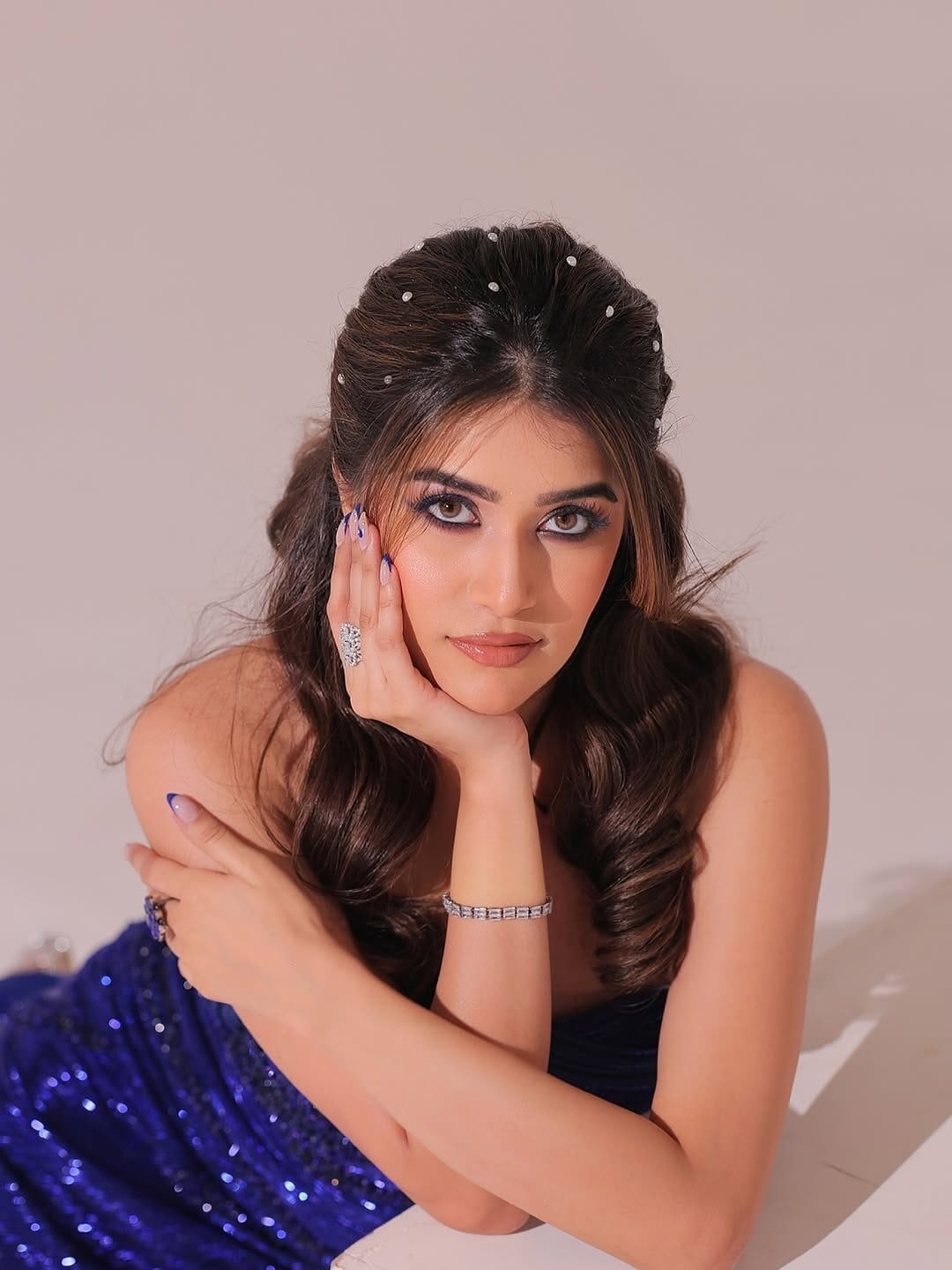 Trinity Glow Ring – White - Image 2