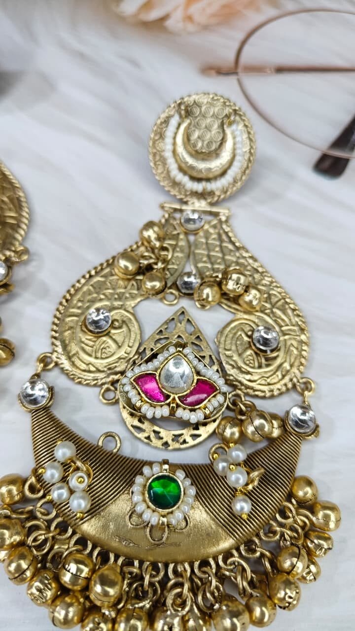Chandrika Pacchi Kundan Earrings - Image 7